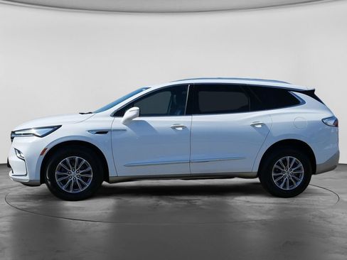 Used 2023 Buick Enclave Essence AWD/4WD image 6