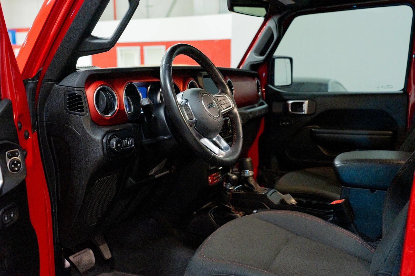 Used 2019 Jeep Wrangler Unlimited Rubicon AWD/4WD image 27