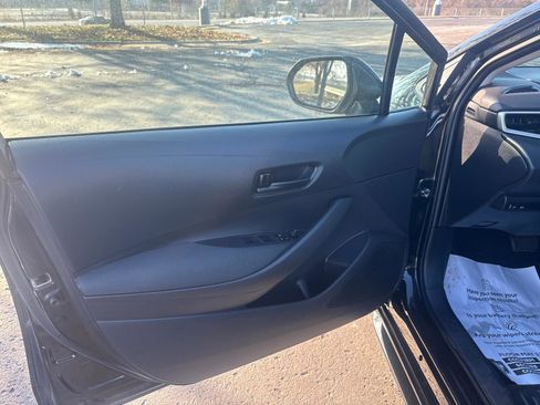 Used 2023 Toyota Corolla LE image 17