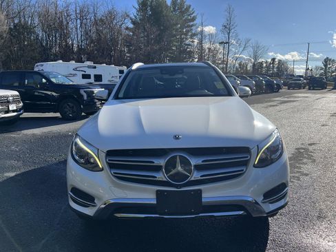 Used 2018 Mercedes-Benz GLC 300 4MATIC image 8