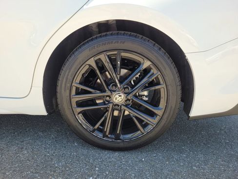 Used 2025 Toyota Camry SE FWD image 37