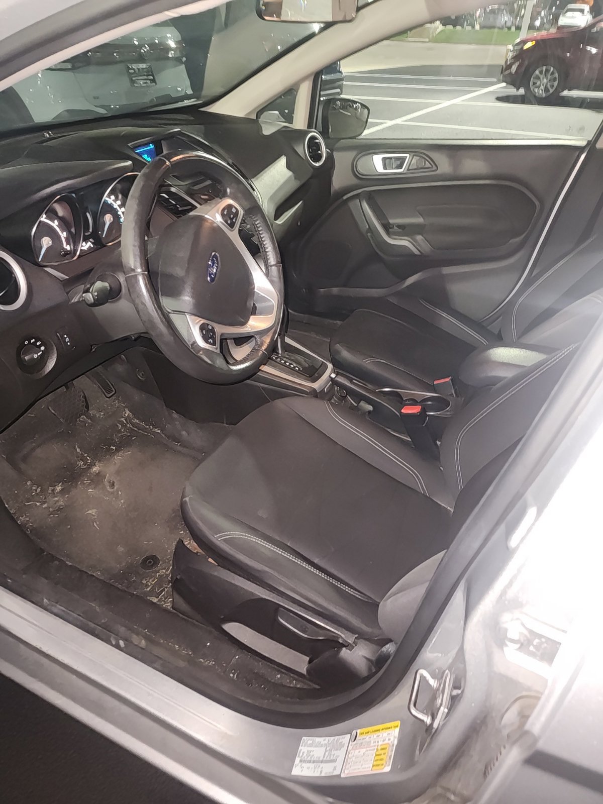 Used 2016 Ford Fiesta SE w/ Cold Weather Package FWD image 8