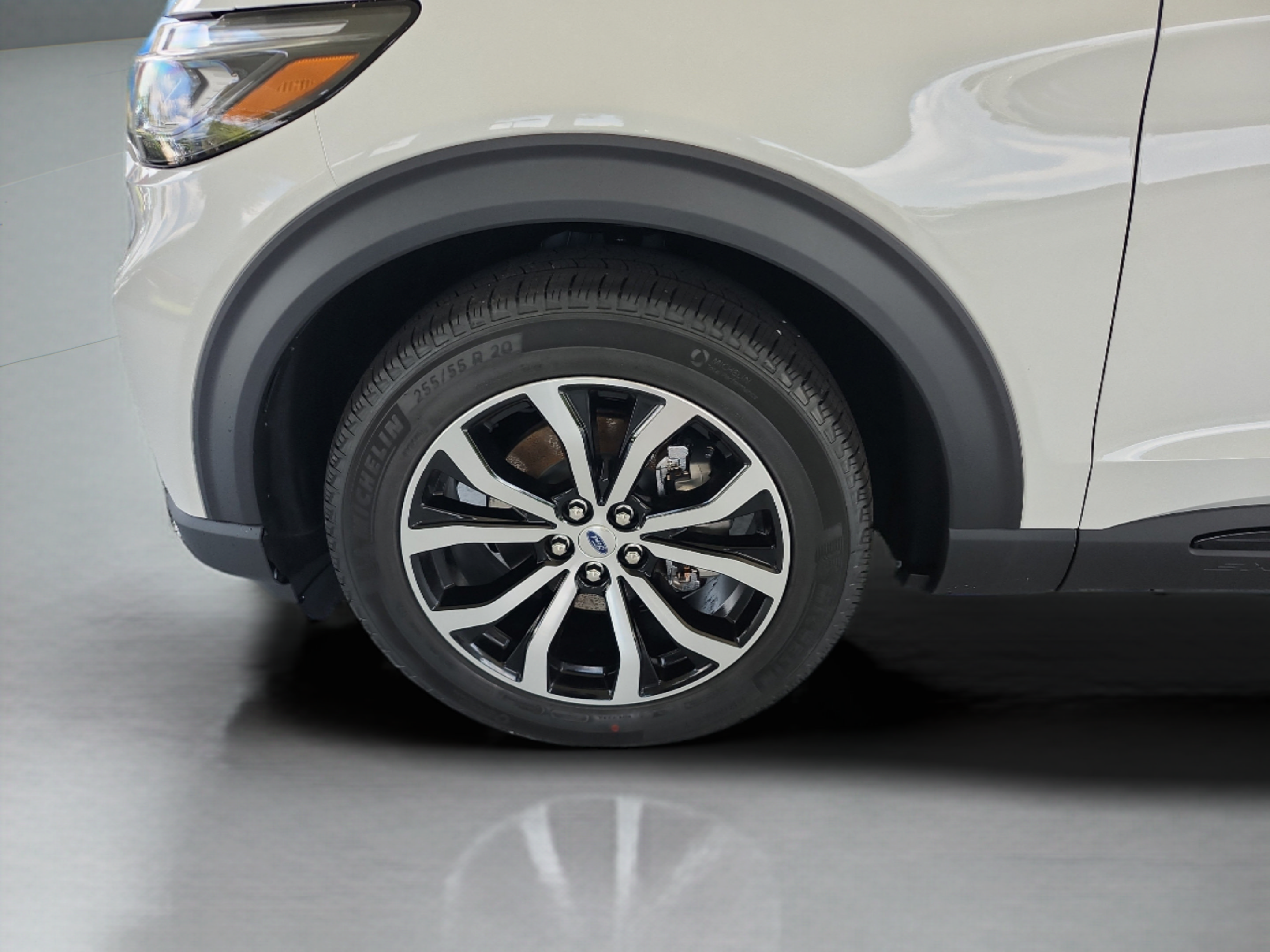 New 2026 Ford Explorer ST-Line w/ Premium Package RWD image 9