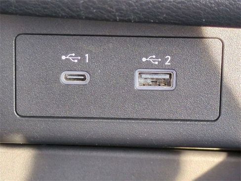 Used 2021 Nissan Rogue SV w/ Premium Package image 22