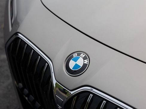 Used 2024 BMW 760i xDrive w/ Premium Package 2 image 14