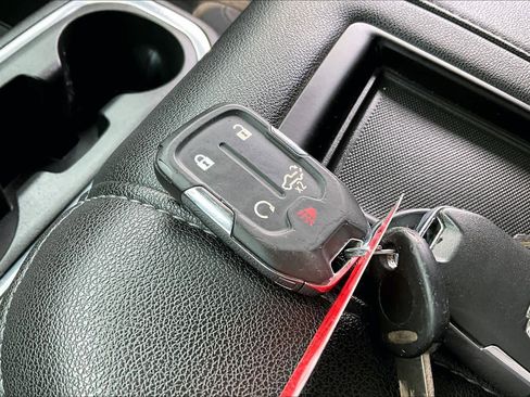 Used 2022 Chevrolet Silverado 1500 LT Trail Boss image 15