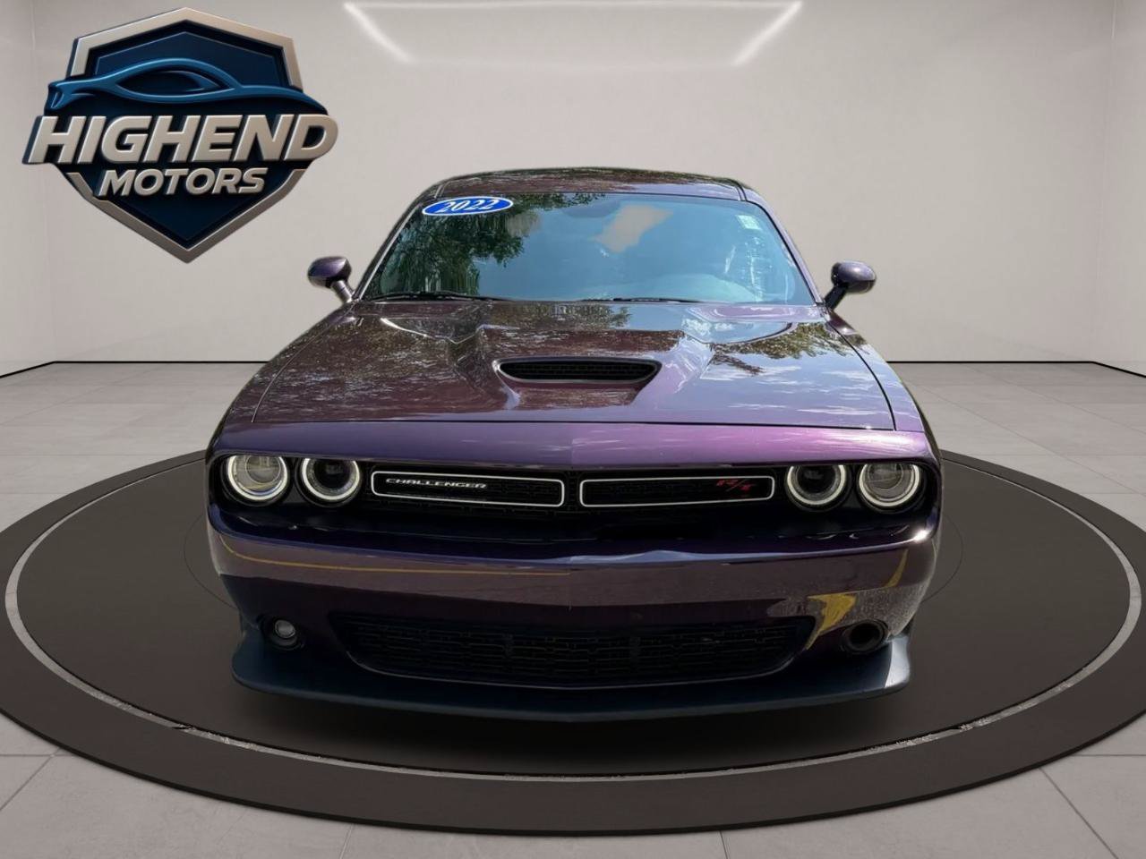 Used 2022 Dodge Challenger R/T RWD image 10