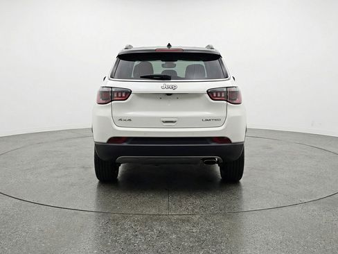Used 2025 Jeep Compass Limited image 7
