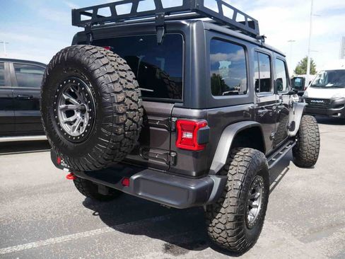 Used 2025 Jeep Wrangler Unlimited Rubicon AWD/4WD image 25