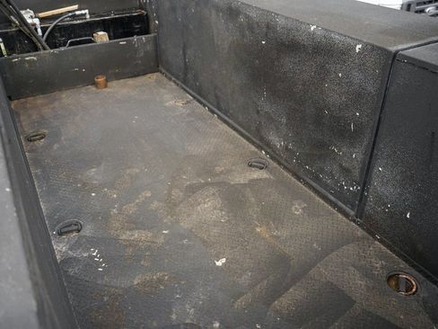 Used 2019 Ford F750 2WD Regular Cab Super Duty image 15