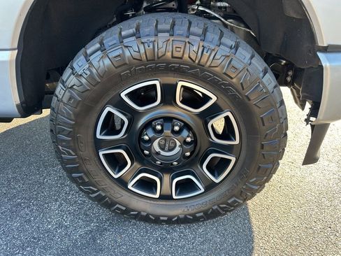 Used 2024 Ford F250 Platinum AWD/4WD image 51