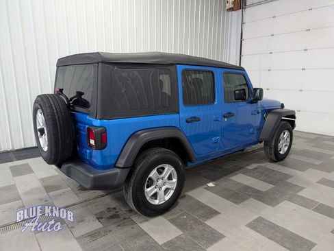 Used 2022 Jeep Wrangler Unlimited Sport image 4