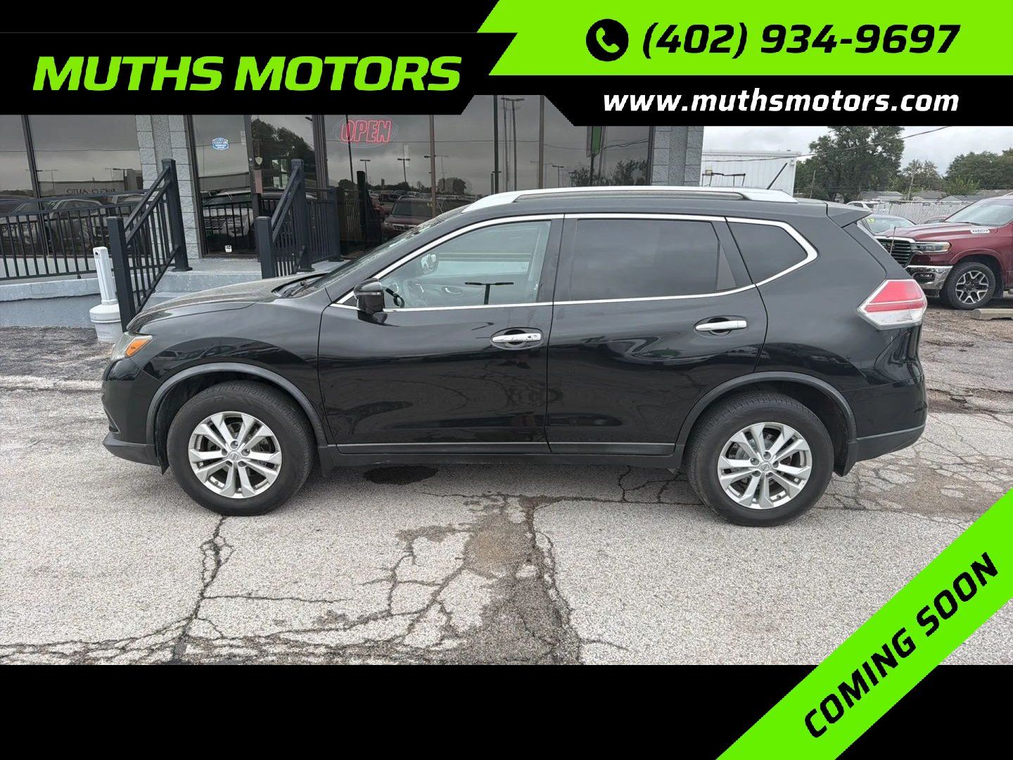Used 2016 Nissan Rogue SV w/ SV Premium Package AWD/4WD image 2