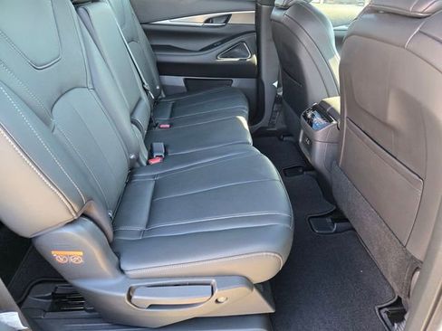 Certified 2025 INFINITI QX60 Luxe w/ Black Edition AWD/4WD image 21