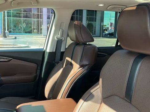 Used 2025 Honda Pilot Elite image 15