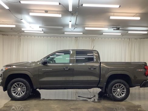 Used 2023 Chevrolet Colorado LT w/ LT Convenience Package II image 10