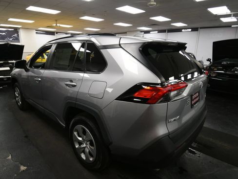 Used 2021 Toyota RAV4 LE w/ Carpet Mat Package (TMS) AWD/4WD image 6