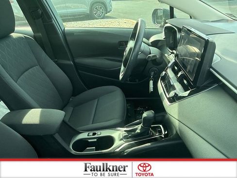 Certified 2025 Toyota Corolla LE FWD image 18