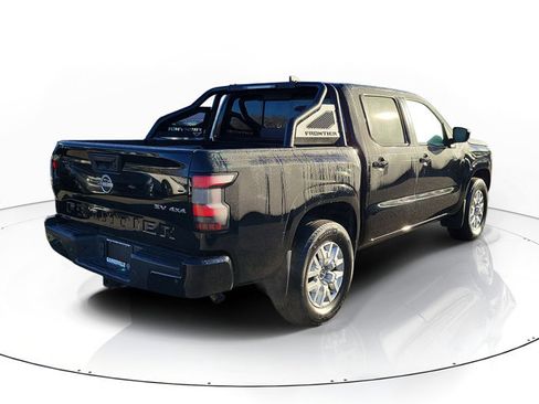Used 2023 Nissan Frontier SV w/ SV Convenience Package image 2