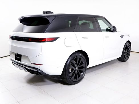 Used 2025 Land Rover Range Rover Sport Dynamic SE AWD/4WD image 32