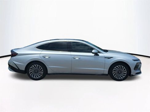 New 2026 Hyundai Sonata Limited FWD image 4