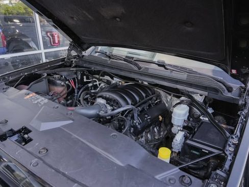 Used 2018 Chevrolet Silverado 1500 LT w/ Texas Edition AWD/4WD image 29
