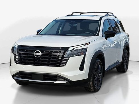 New 2026 Nissan Pathfinder SL w/ SL Premium Package FWD image 9