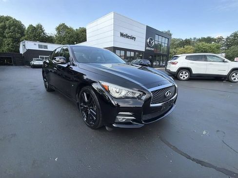 Used 2015 INFINITI Q50 Premium w/ Navigation Package AWD/4WD image 2