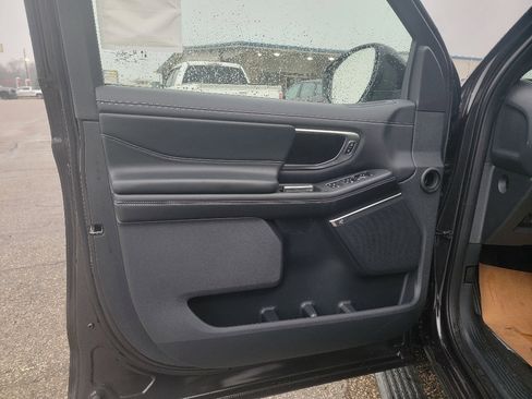 New 2026 Ford Expedition Platinum w/ Stealth Performance Package image 9