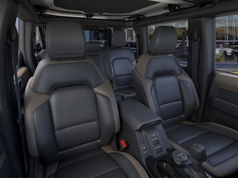 New 2026 Ford Bronco Big Bend w/ Black Diamond Package AWD/4WD image 11