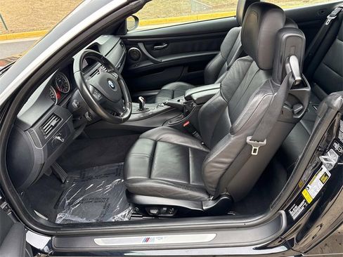 Used 2013 BMW M3 Convertible image 16