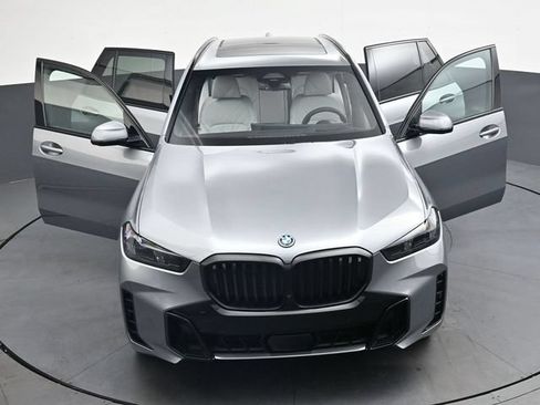 New 2026 BMW X5 xDrive50e w/ M Sport Package AWD/4WD image 40