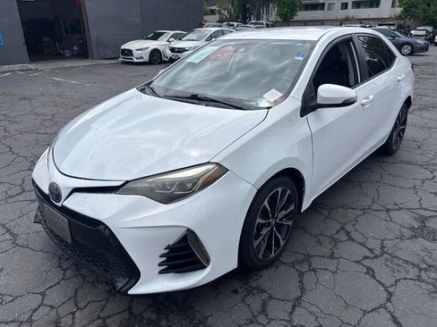 Used 2018 Toyota Corolla SE w/ Carpet Mat Package (TMS) FWD image 9