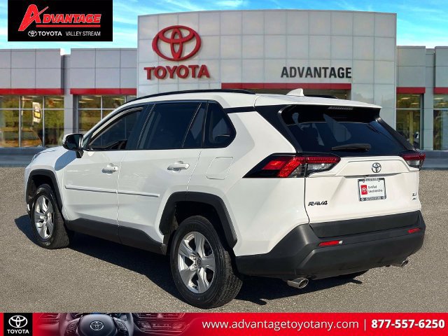 Certified 2021 Toyota RAV4 XLE w/ Convenience Package AWD/4WD image 10