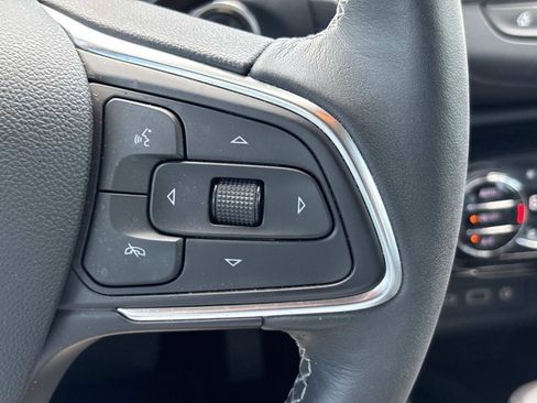 Used 2022 Buick Encore GX Essence w/ Advanced Technology Package FWD image 20