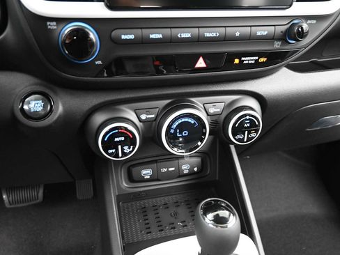 New 2026 Hyundai Venue SEL FWD image 19