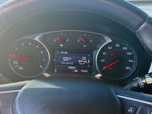 Used 2020 Chevrolet Equinox LT image 11