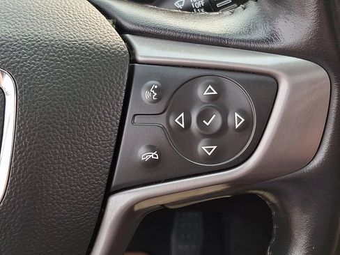Used 2022 GMC Acadia AT4 w/ Technology Package AWD/4WD image 26