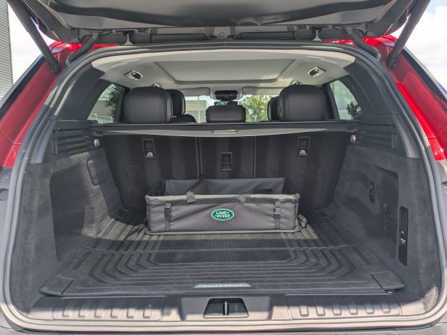 Used 2024 Land Rover Range Rover Sport SE AWD/4WD image 13