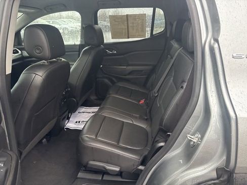 Used 2023 GMC Acadia SLT image 21