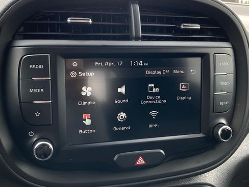 Used 2025 Kia Soul LX w/ LX Technology Package image 19