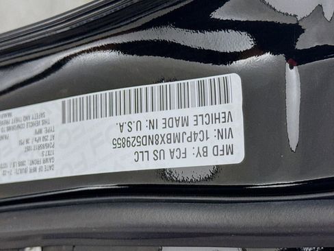 Used 2022 Jeep Cherokee Trailhawk w/ Premium Leather Package image 20