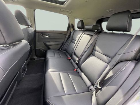 Used 2022 Nissan Rogue SL w/ SL Premium Package AWD/4WD image 15