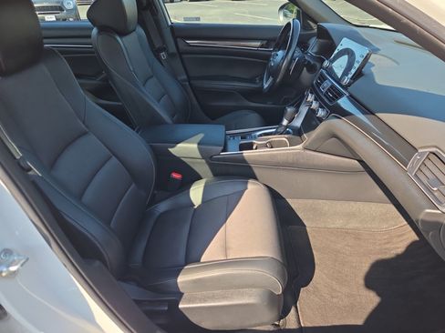 Used 2021 Honda Accord Sport image 32