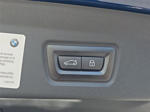 Used 2023 BMW i4 eDrive35 image 10