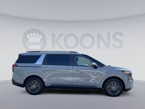 New 2026 Kia Carnival EX FWD image 17