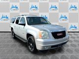 Used 2010 GMC Yukon XL SLT w/ SLT-2 Equipment Package image 4