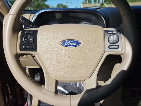 Used 2007 Ford Explorer Sport Trac Limited AWD/4WD image 24