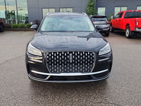 Used 2024 Lincoln Corsair Reserve w/ Equipment Group 201A AWD/4WD image 2