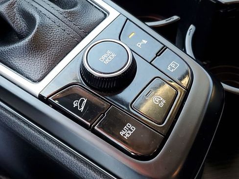 Used 2023 Kia Sportage LX image 18